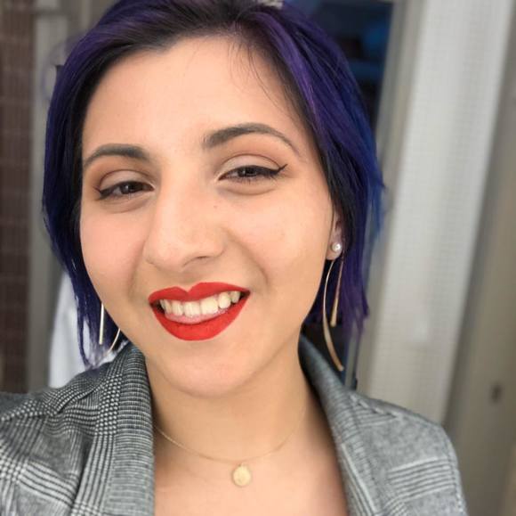 Meet your Posher, Jessica - Picture 1 of 1